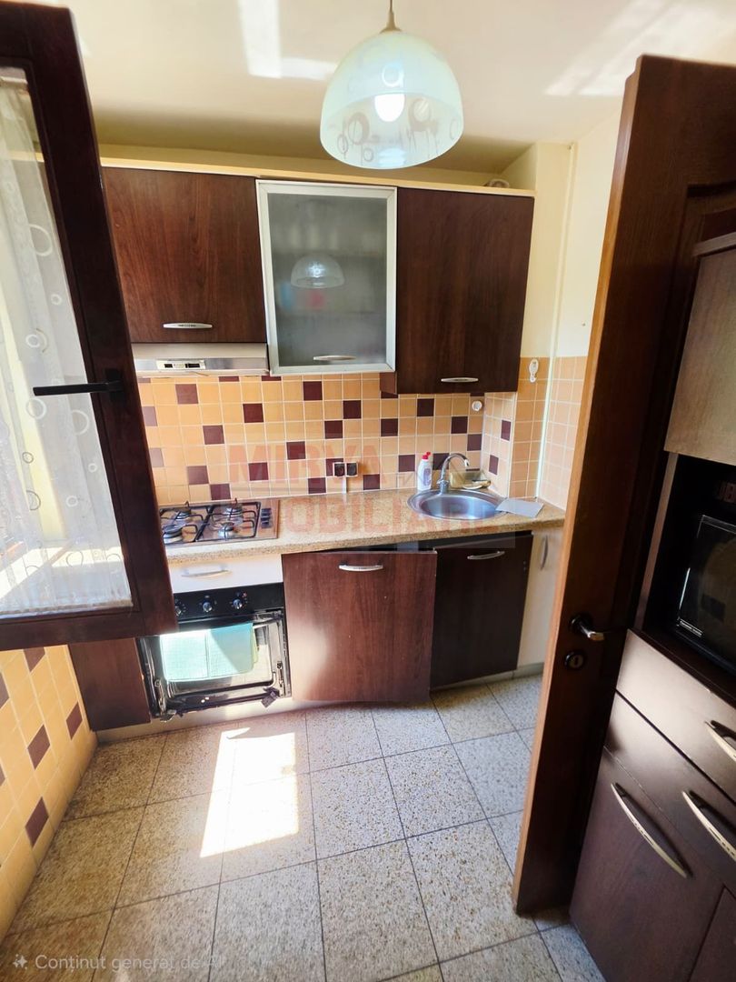 Apartament 3 camere decomandat | zona Baraolt | Mobilat si utilat - Poză 14