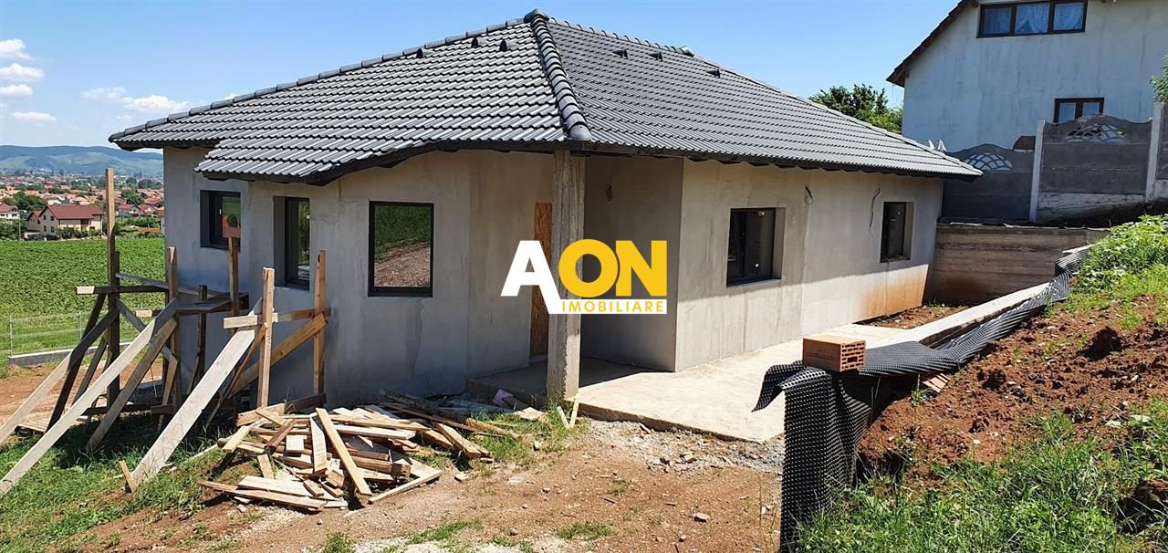 Casa semifinisata 4 camere garaj 650 mp teren, langa padure, Micesti - Poză 1