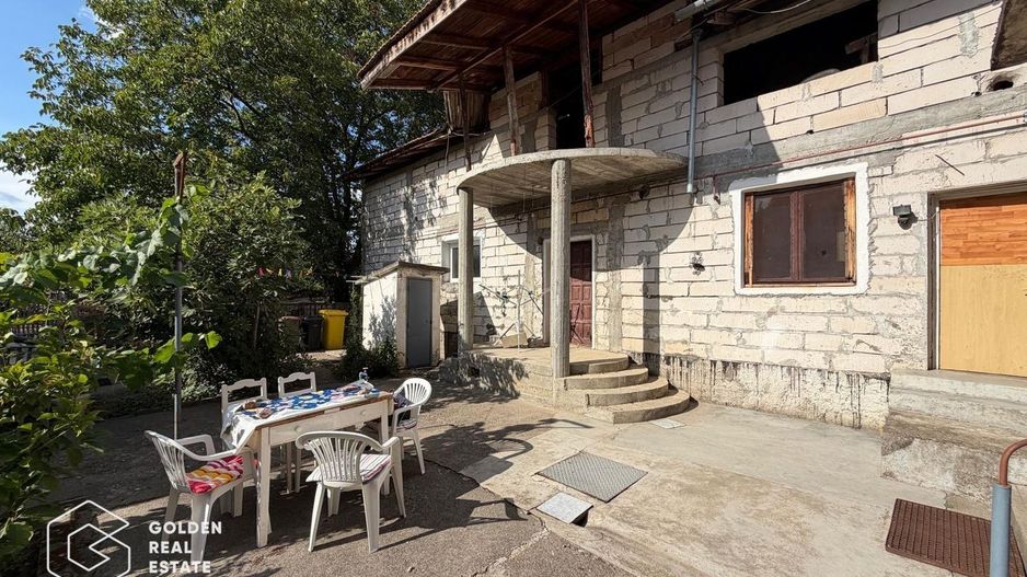 Casa cu doua corpuri de cladire in Gradiste - Poză 15