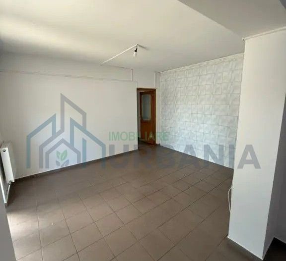 Spațiu comercial de închiriat, 58 mp, parter, stradă principală, Podu Iloaiei - Poză 1