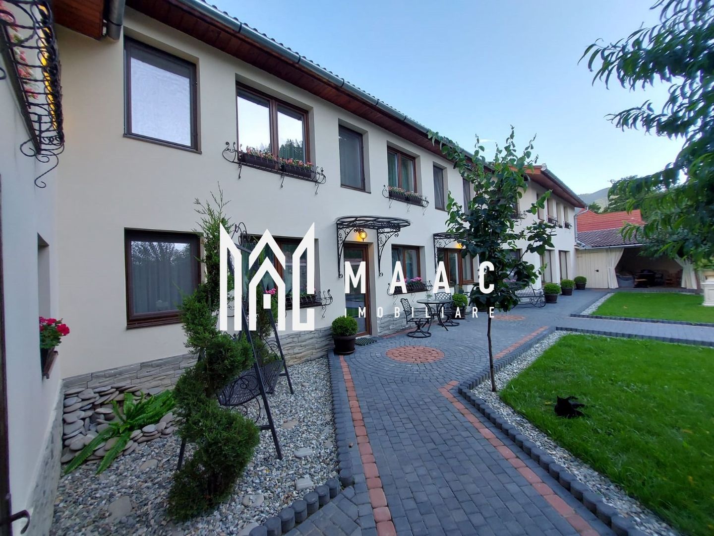 Pensiune de Lux | Conac De Poveste | Spatii comerciale | Gura Raului - Poză 14