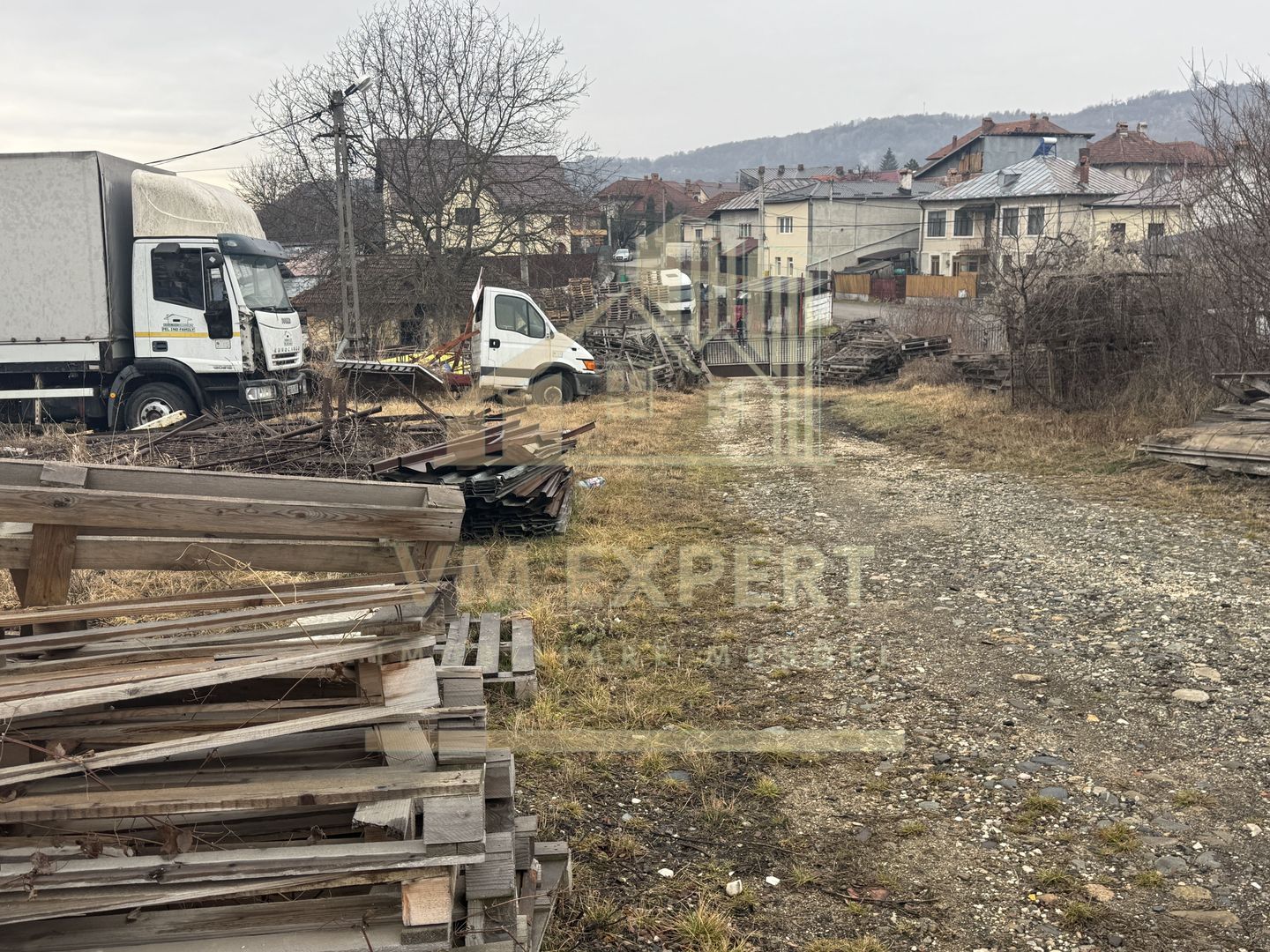 TEREN INTRAVILAN 3364 MP CAMPULUNG ZONA MĂNĂSTIREA NEGRU VODĂ COMISION 0 - Poză 6