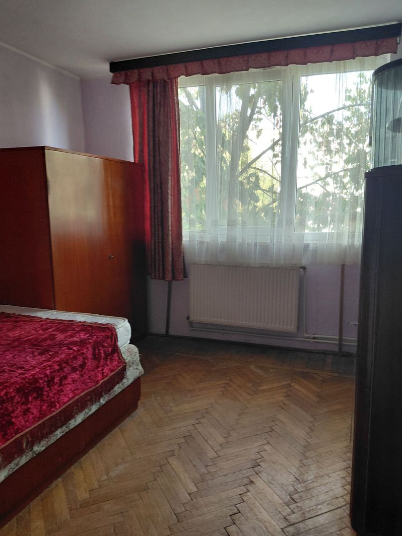 Aprtament 2 cam, Tig 1,et 3 si  un garaj mare langa bloc - Poză 5