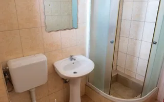 Imobil pretabil activitati diverse: clinica medicala/camin batrani/pensiune - Poză 41