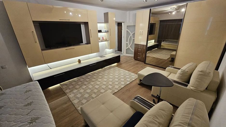 Închiriez garsonieră modernă, în zona Nerva Traian - Unirii - Poză 1