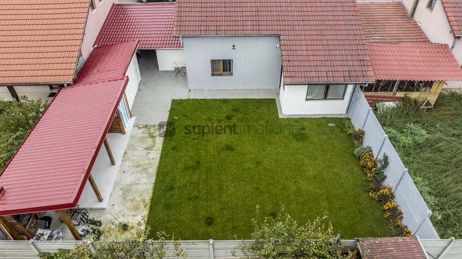 Sapient | Casă renovată situată la intrarea în loc. Nojorid - Poză 4
