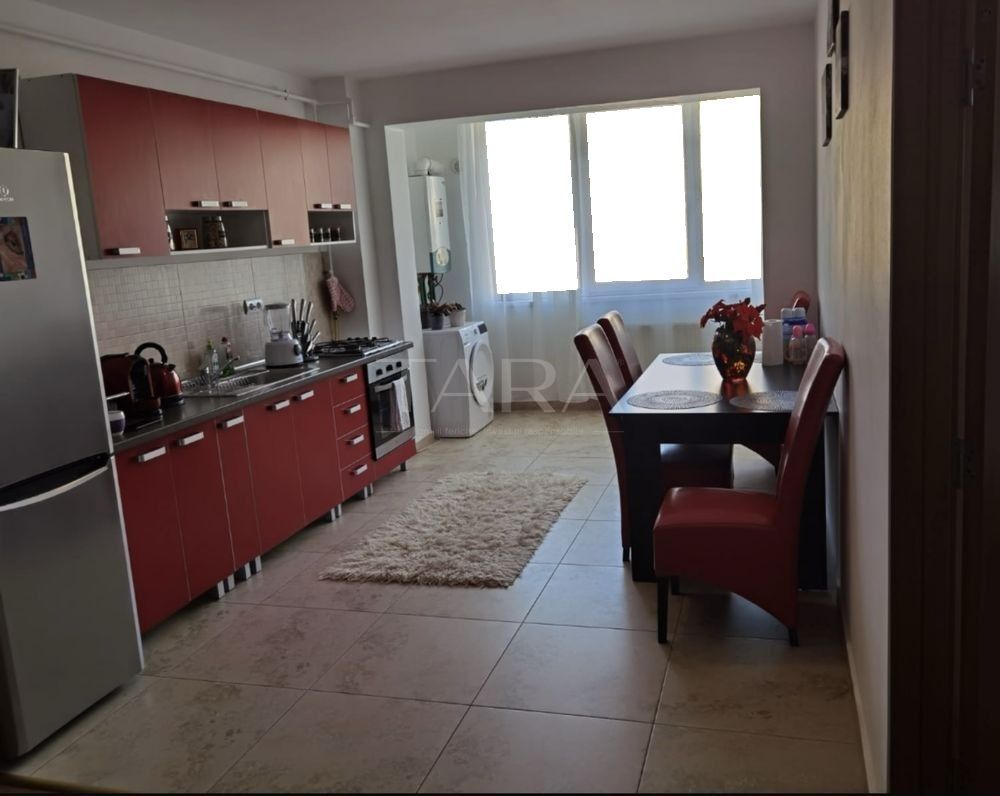 Vânzare Apartament 2 Camere, zona strazii Florilor, Florești. - Poză 3