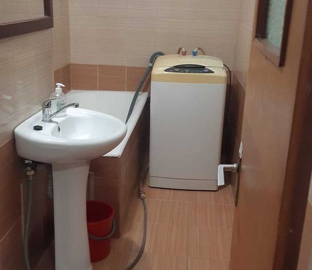 închiriez garsonieră, Mall Vitan, mobilată - Poză 6