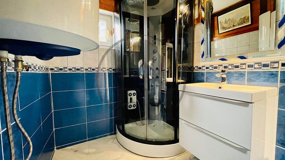 SOLD/ VANDUT Casă / Vilă cu 4 camere de vânzare în zona Km 5 - Poză 7