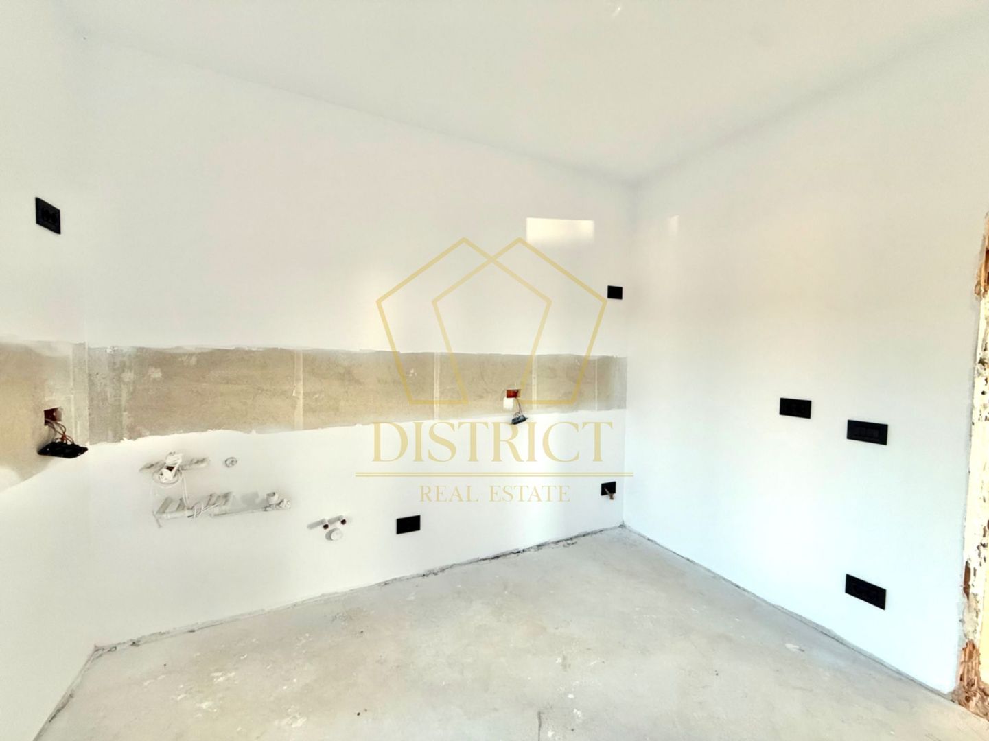 Duplex premium despartit prin camera tehnica | Giroc - Poză 4
