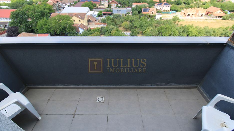 Vedere panoramica; loc parcare inclus; 2 bai/2dormitoare. - Poză 2