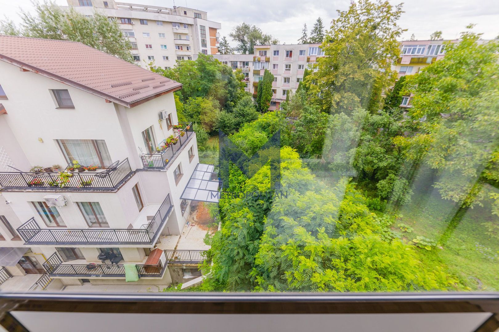 [ UMF ] DE ÎNCHIRIAT - Apartament 1 cameră, strada Iuliu Moldovan - Poză 11