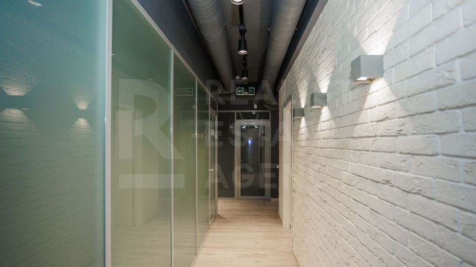 Se oferă oficiu sper chirie 270 mp, str. Petru Rareș, Centru - Poză 44
