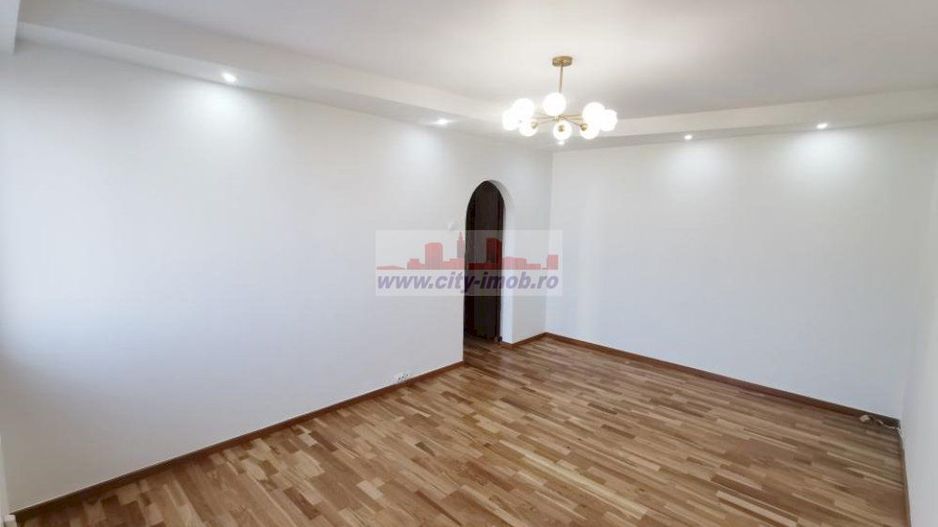 Vanzare Apartament 2 camere Mihalache, 115.000 euro,  Renovat Integral - Poză 4
