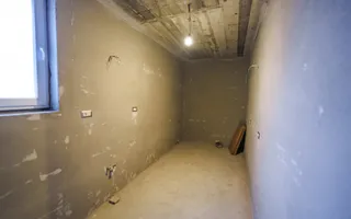 Casa la gri - Romanesti - Poză 13