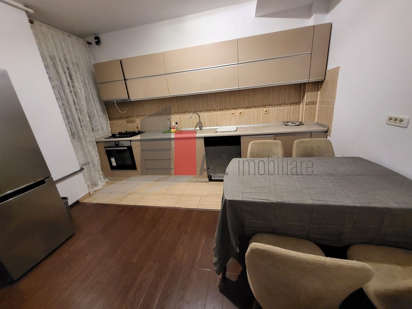 Apartament cu 3 camere de vanzare in zona Straulesti - Poză 24