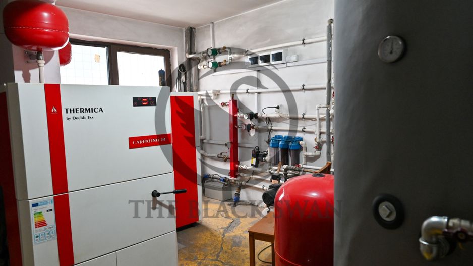 Pensiune la cheie de vanzare | 10 camere | Sacele, Brasov |Comision 0% - Poză 33