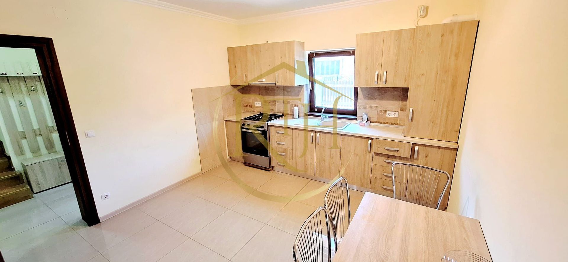 Oferim spre inchiriere, Casa-Duplex cu 4 camere in Dumbravita aproape de Lidl - Poză 8