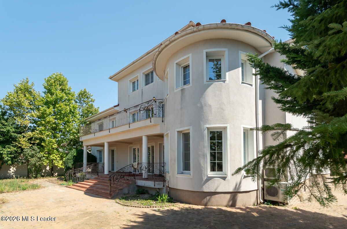 Cernica - Intre Lac si Padure, Vila luxoasa 946 MP, teren 1382 MP - Poză 56