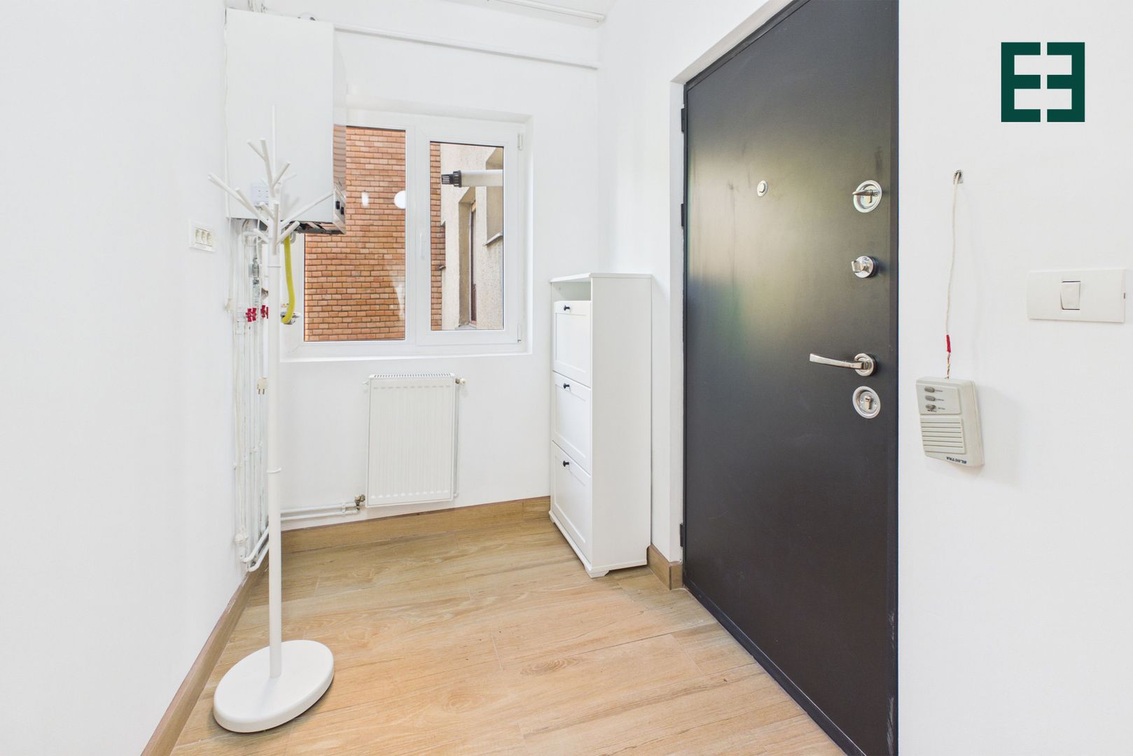 De închiriat - Apartament cu 2 camere -  Zonă Ultracentrală - Arad - Poză 6