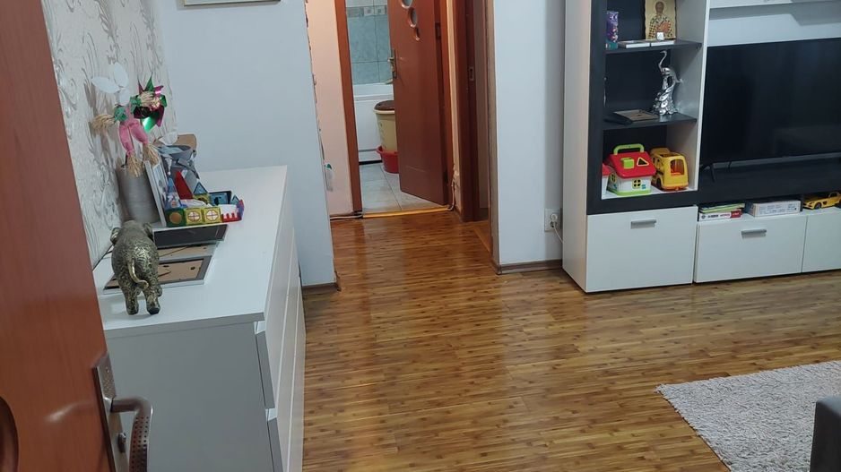 Apartament cu trei camere, Piata Resita, 77.500€ - Poză 2