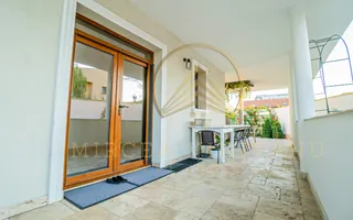 Palazu Mare/Elvila - Vila cocheta  P+1E+M cu teren 970 mp,mobilata si utilata - Poză 49