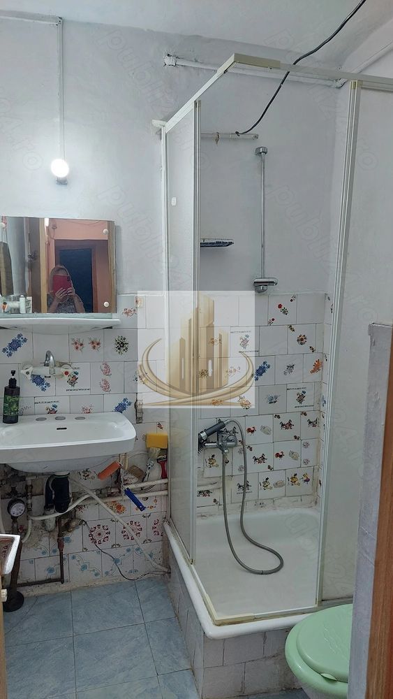 Apartament cu 4 camere Et. 1 Calea Lipovei - Poză 4