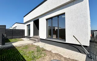 Casă 4 Camere | Parter | Drum Asfaltat | Intabulată | Credit | Izvor - Poză 36