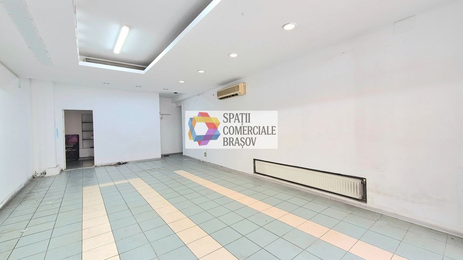 Spatiu comercial ultracentral cu vad- 50 mp - Poză 4