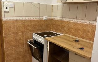 Garsonieră renovată, mobilată și utilată – cartier Astra | Ideală pent