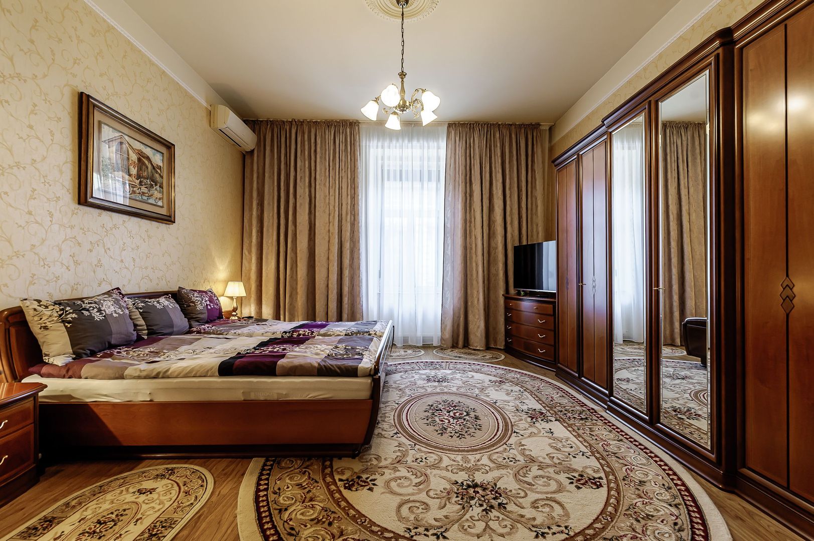 De închiriat apartament cu 2 camere central - Poză 3
