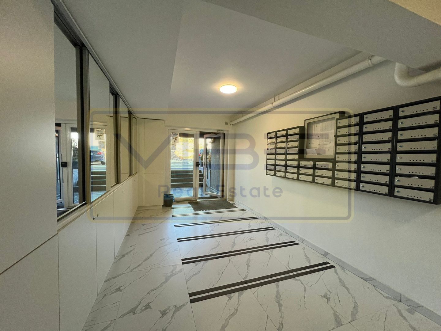 Apartament 2 camere+parcare subterana Bucium-Mega Image - Poză 14