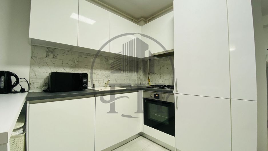 SOLD / VANDUT Apartament cu 2 camere de vânzare în zona Central - Poză 2