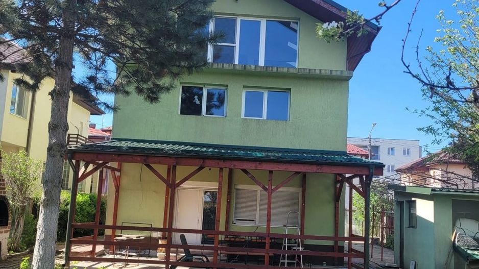 Vilă spațioasă S+P+1E+M | Chitila | Str. 8 Martie - Poză 1