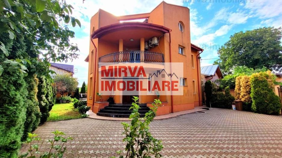 🏡Vilă spațioasă cu 6 camere și curte 🌳 – Închiriere, Zona Republicii - Poză 1