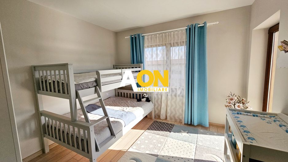 1/2 Duplex, 4 camere, mobilat, utilat, 230 mp, zona Lipoveni - Poză 18