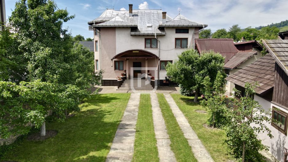 Pensiune si Casa Ultracentral | Gura Humorului | Arinis | Bucovina - Poză 1