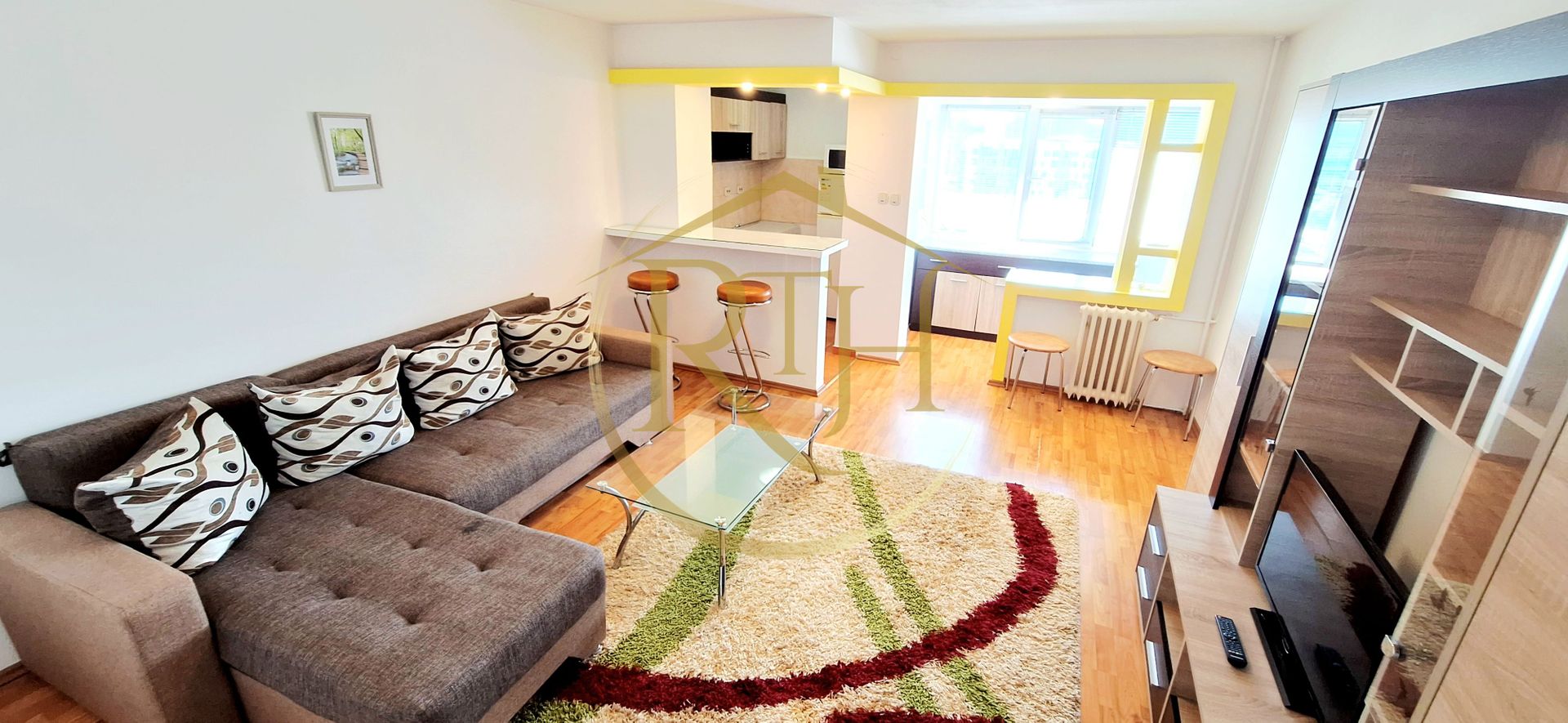 Oferim spre inchiriere apartament 1 camera,Circumvalatiunii,vis-a-vis de GymOne - Poză 3