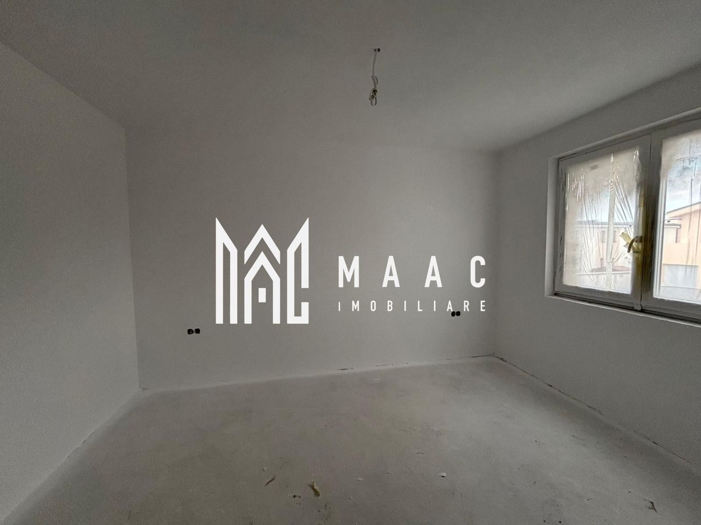 Casa Quadruplex | 3 Camere | 82MPU | Curte 170MP | Balcon - Poză 1