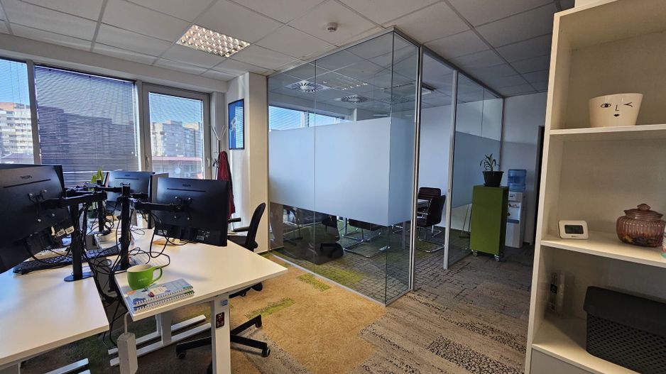 Spatiu de birouri  de inchiriat - Poză 8