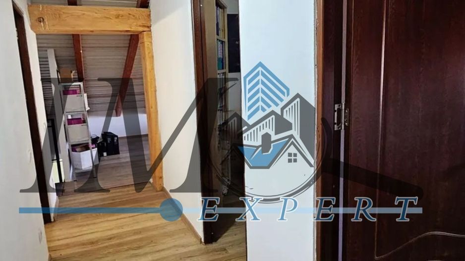 Apartament de vanzare cu 4 camere in zona Centru Alba Iulia - Poză 3