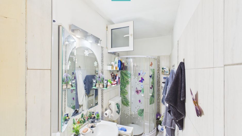 Apartament cu 2 camere, la casă, zona Drăgășani - Poză 12