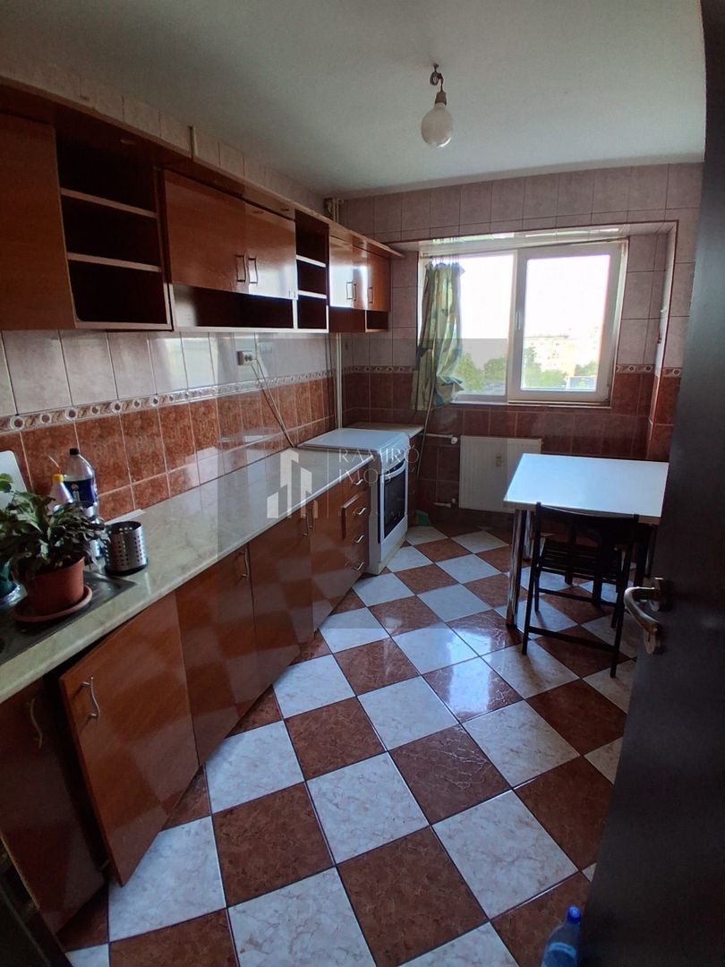 OCAZIE 3 CAMERE METROU GORJULUI 4 minute - Poză 13