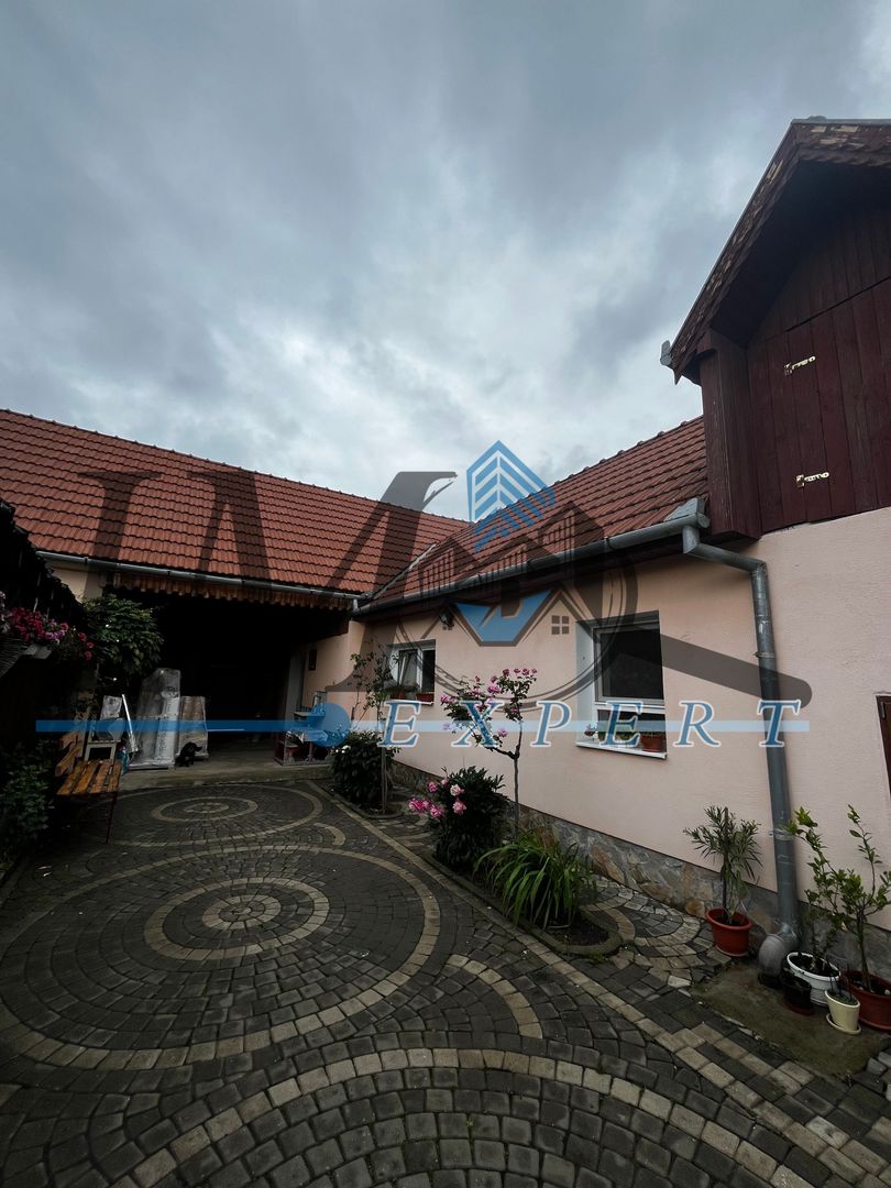 Casa renovata de vânzare in Lancram - Poză 8