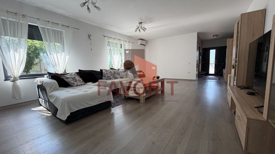 Casa individuala in Sacalaz | Piscina | Garaj | Teren 1000 mp | - Poză 5