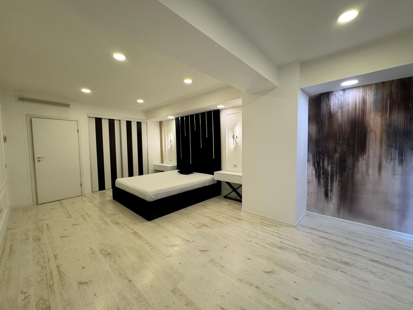 3 CAMERE| CURTE PROPRIE | ARON COTRUS- HERASTRAU - Poză 11