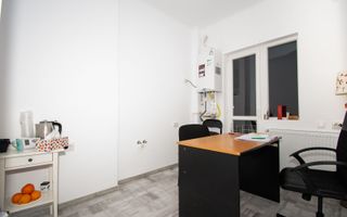 Apartament 2 camere cu 2 bai, pe 2 niveluri in vila renovata - Central - Poză 13