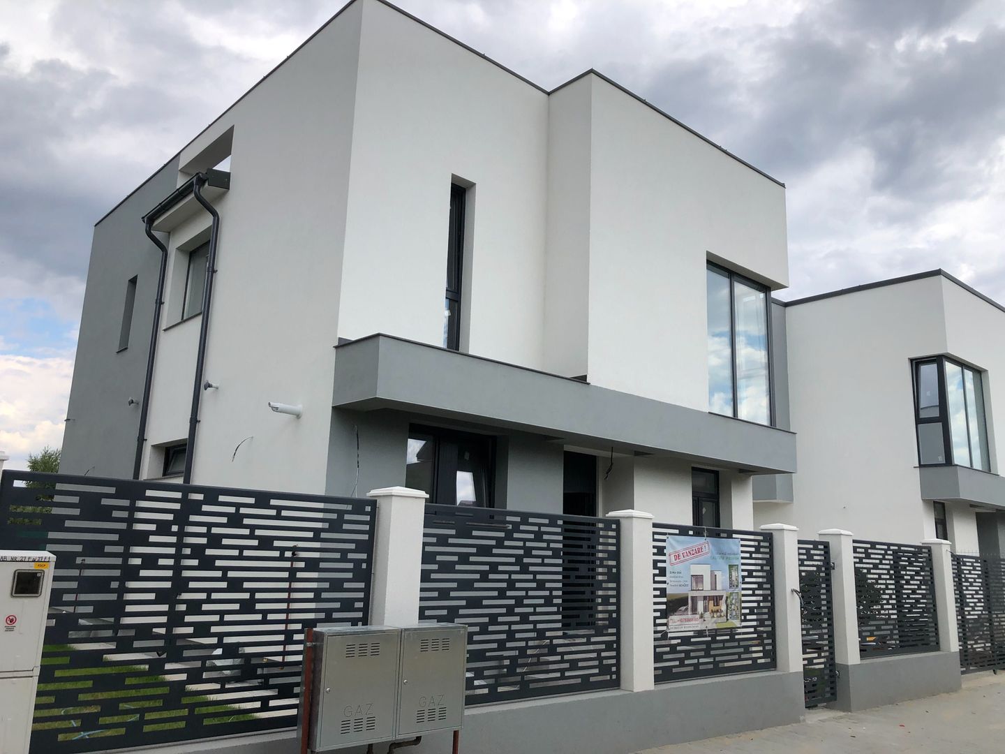 PROMOTIE! | Vila individuala 5 camere | Otopeni | Odaile - Poză 1