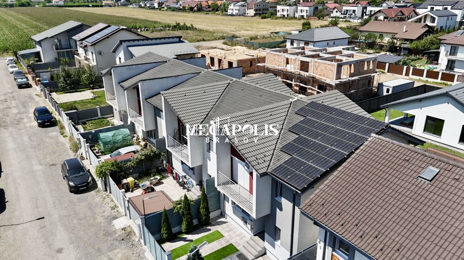 Casă înșiruita 4 camere | Panouri solare + Baterie de stocare - Poză 40