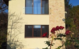 Casa individuala de inchiriat, Grigorescu - Poză 1